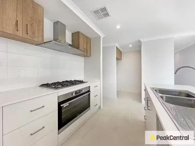 House for rent in Parklands, Western Australia