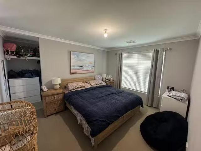 House for rent in Banksia Grove, Western Australia