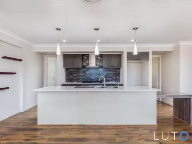 House for rent in Casey, Australian Capital Territory