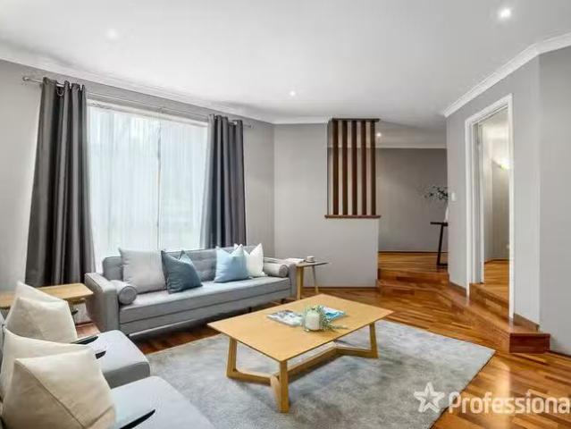 House for rent in Kingsley, Western Australia