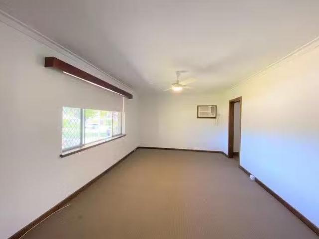 House for rent in Kardinya, Western Australia