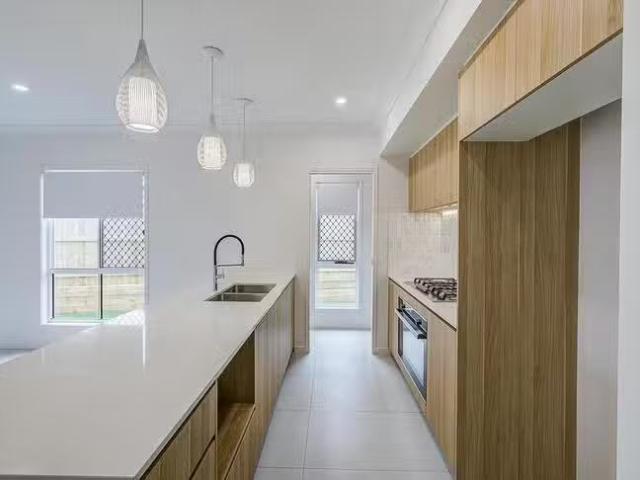 House for rent in Gleneagle, Queensland