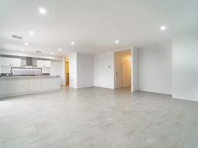 House for rent in Piara Waters, Western Australia
