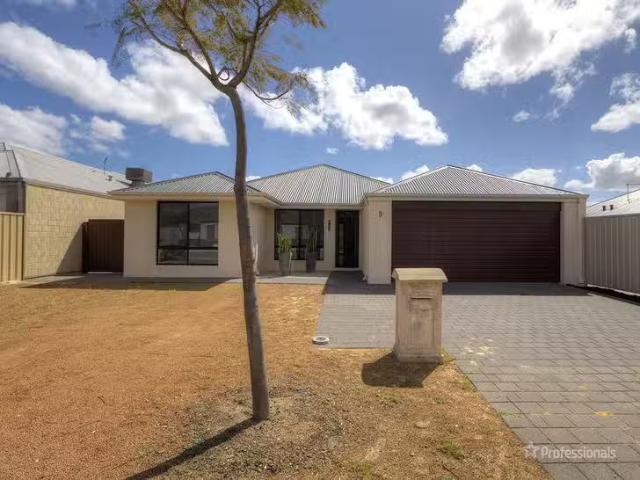 House for rent in Wattle Grove, Western Australia