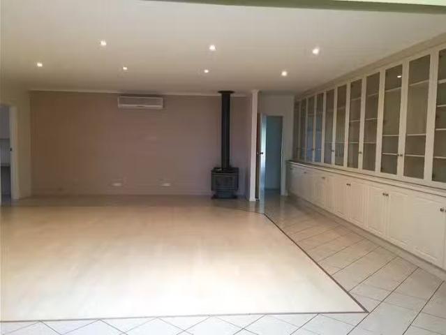 House for rent in Mount Barker, South Australia