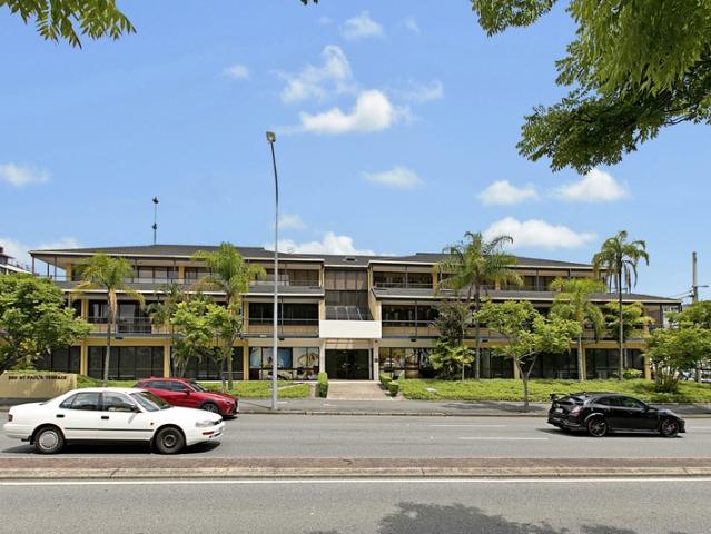 Office for rent in Toombul, Queensland