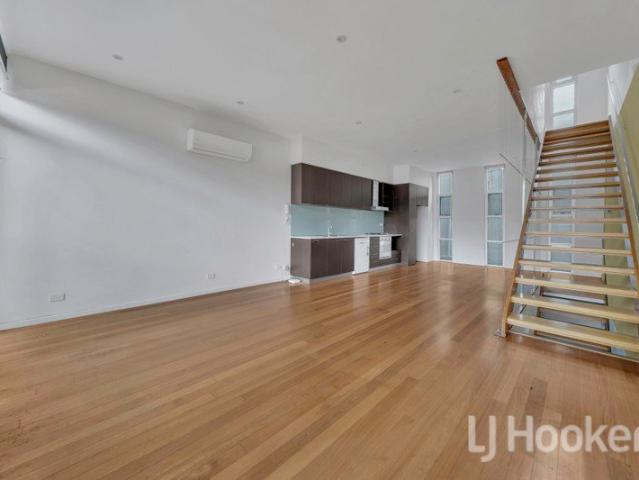 Townhouse for rent in Camerons Creek, Victoria