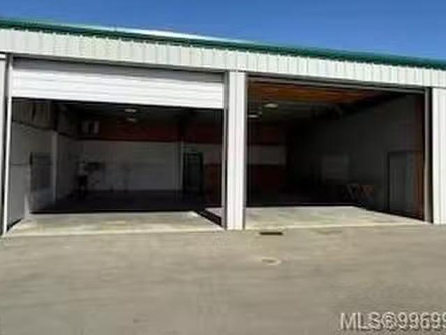 House for rent in Parksville, British Columbia