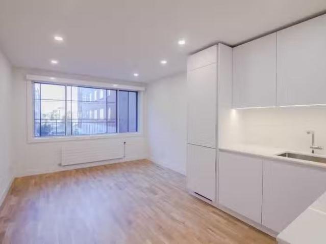 Condo for rent in St. Leonard's, Quebec