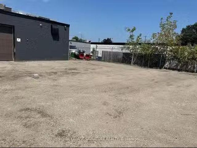 House for rent in Woburn, Ontario