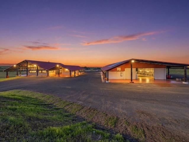 Cottage for sale in Giffard, Victoria
