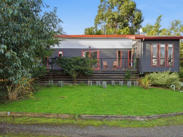 House for rent in Deep Bay, Tasmania