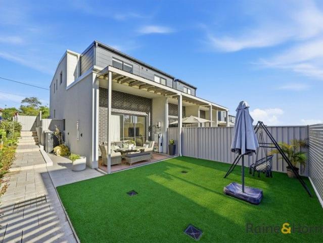 Townhouse for sale in Sydney, New South Wales