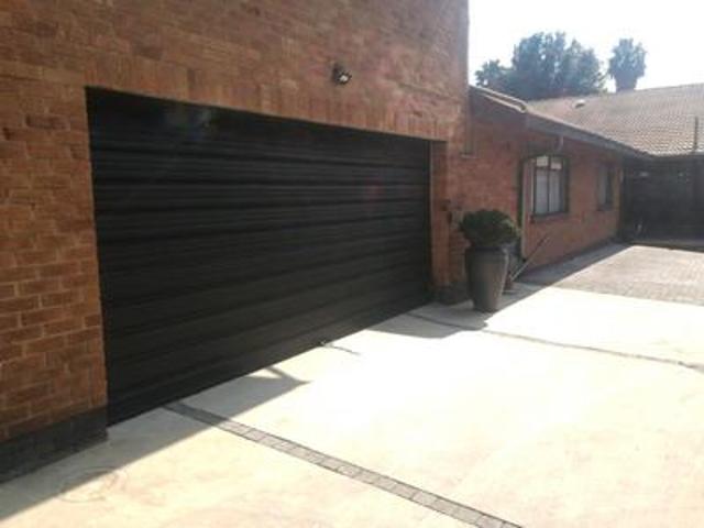 Townhouse for sale in Ekurhuleni, Gauteng