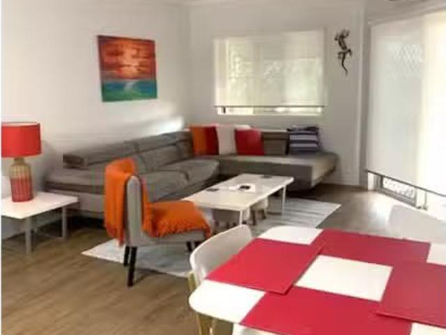 House for rent in Holloways Beach, Queensland