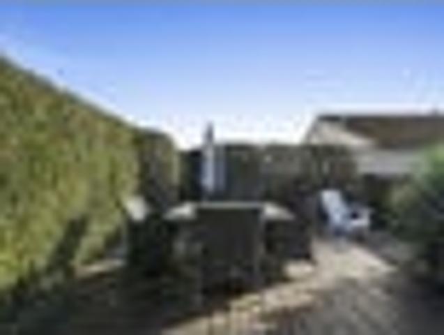 House for sale in Chaslands, Canterbury
