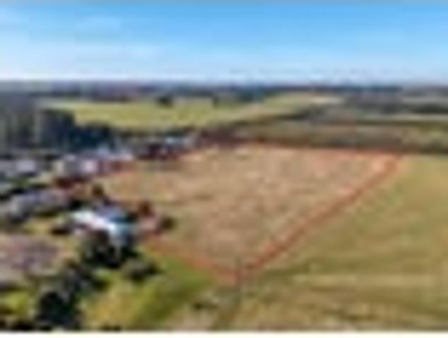 Land for sale in Chaslands, Canterbury