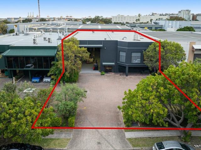 Warehouse for rent in Sydney, New South Wales
