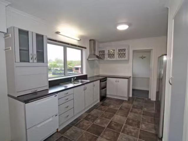 House for rent in Kelston