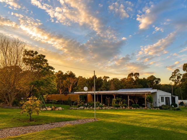 Cottage for sale in Wooragee, Victoria