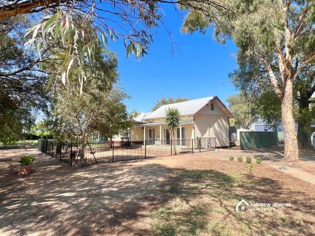 Cottage for sale in Katunga, Victoria