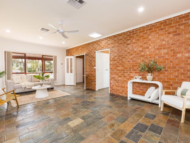 House for sale in Nichols Point, Victoria