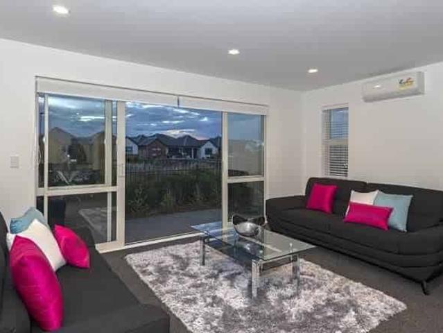 House for rent in Chaslands, Canterbury