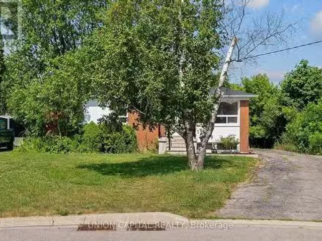House for rent in Oakville, Ontario