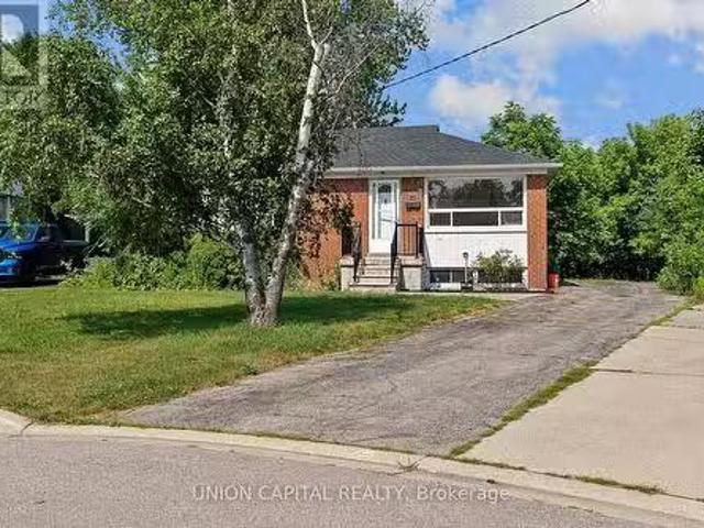 House for rent in Oakville, Ontario