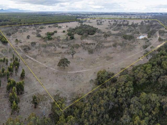 Cottage for sale in Glenthompson, Victoria