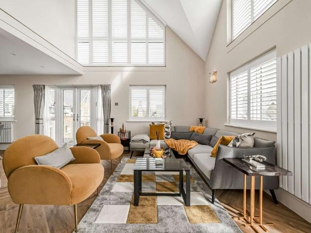 Apartment for rent in Hampton, Greater London