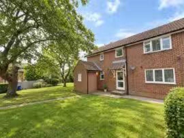 Apartment for rent in Church Crookham, Hart