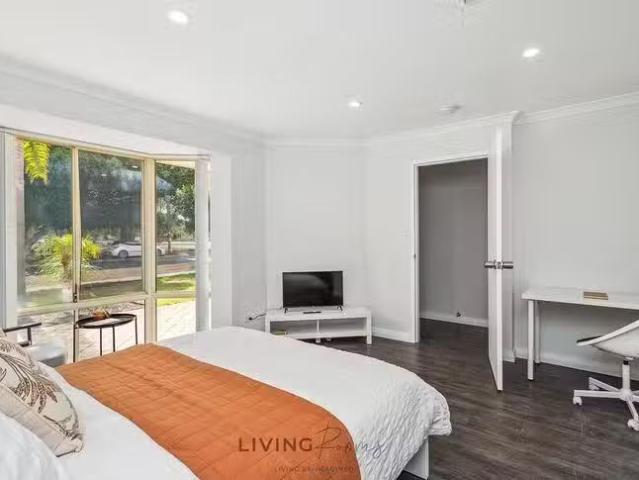 House for rent in Forrestfield, Western Australia
