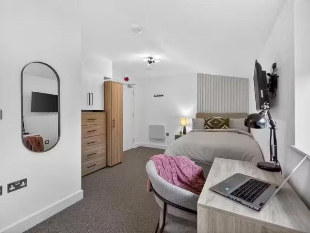 House for rent in Kedleston, East Midlands
