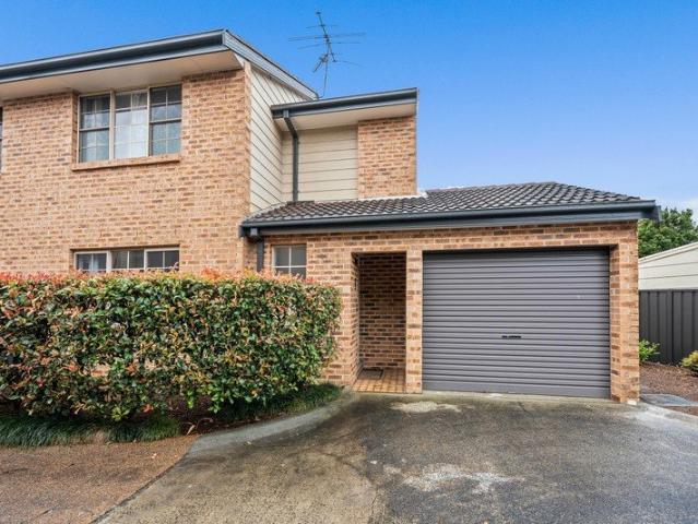 Townhouse for sale in Balgownie, Wollongong City Council