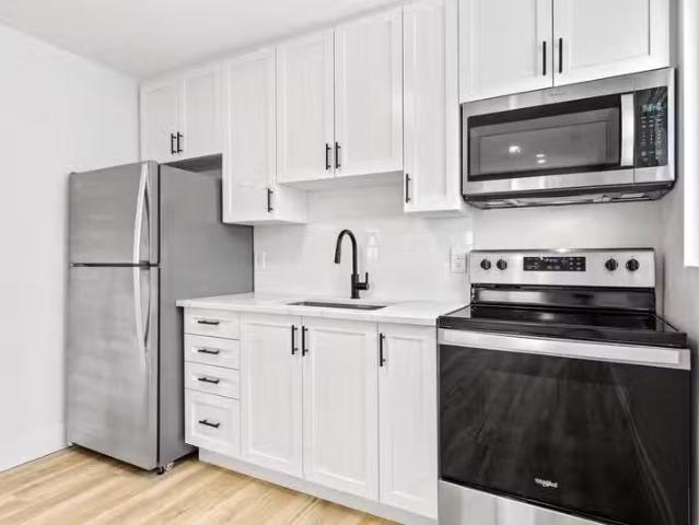 Condo for rent in Mulhurst Bay, Ontario