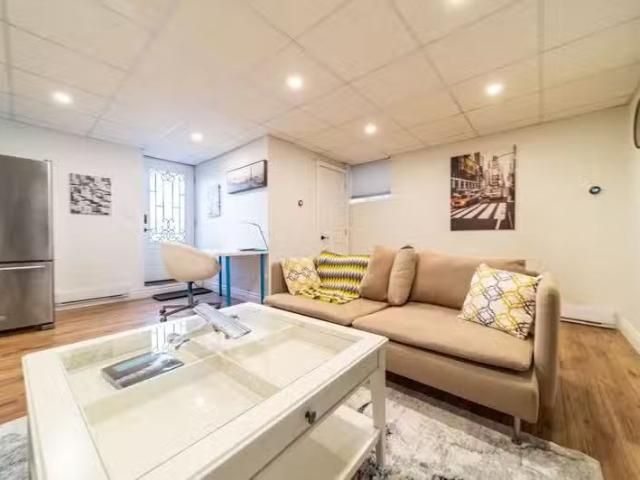 Condo for rent in Ancaster, Ontario