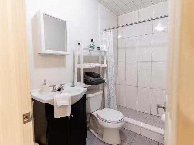 Condo for rent in Ancaster, Ontario