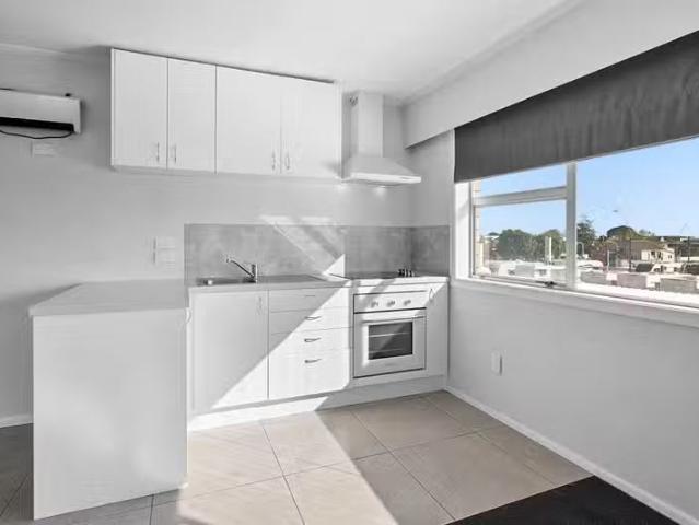 Apartment for rent in Hillsborough, Taranaki