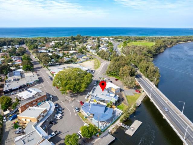 Retail for sale in Budgewoi, New South Wales