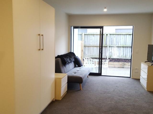 Apartment for rent in Heathcote, Canterbury