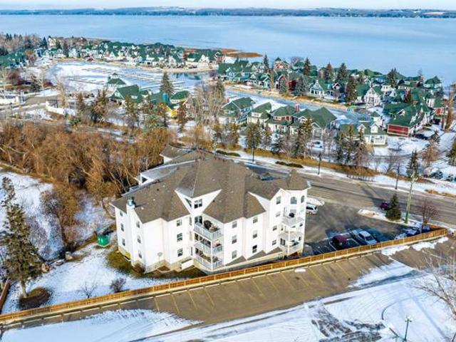 Condo for sale in Sylvan Lake