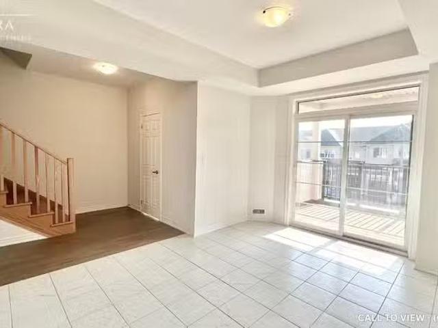 Condo for rent in Oshawa