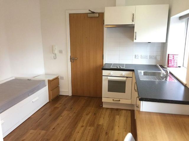 Studio for rent in Coventry, Spon End