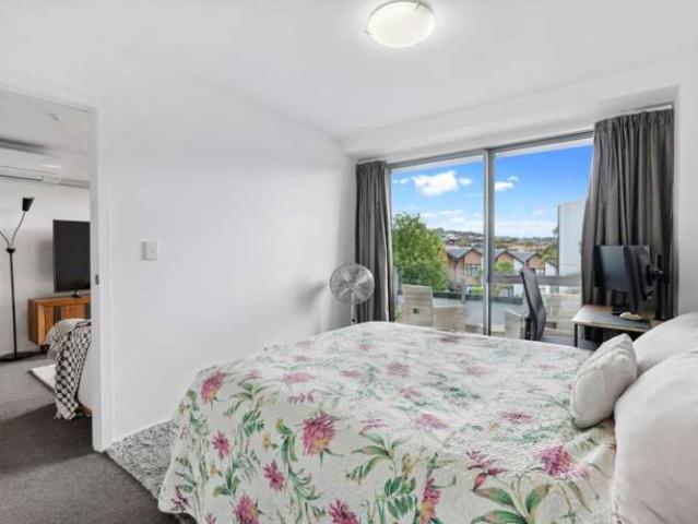 Apartment for sale in Stanmore Bay, Auckland