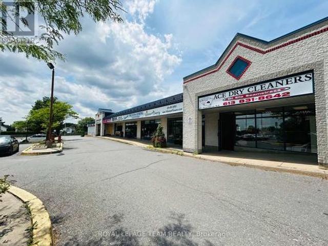 Commercial for rent in Ottawa