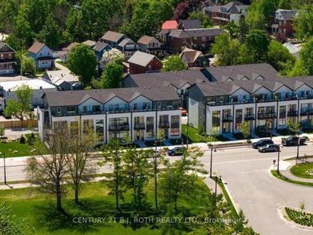 Townhouse for sale in Orillia, Ontario