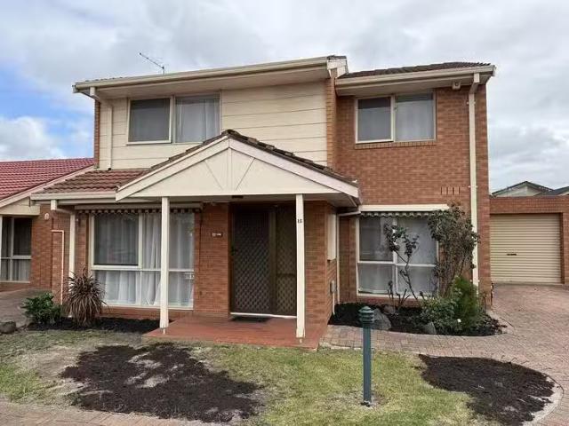 House for rent in Avondale Heights, Victoria