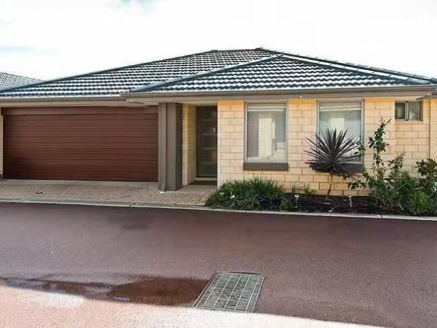 House for rent in Canning Vale, Western Australia