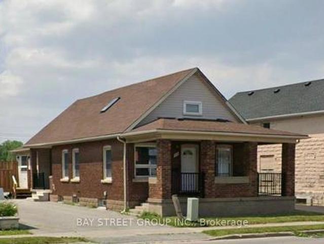 House for rent in Niagara Falls, Golden Horseshoe
